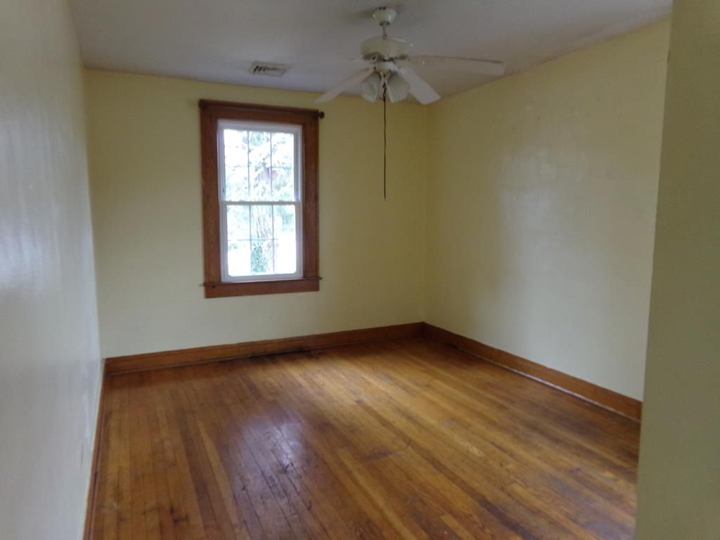 371 New Hope Rd, Princeton, WV 24740